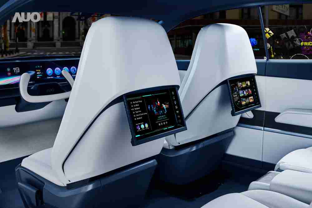 尊时凯龙将于CES 展示全新Smart Cockpit 2024，，可紧密串连使用者多元需求，，，，并革新座舱内部的应用和设计，，带来身历其境且引人入胜的视觉飨宴，，，，满足驾乘人员的全方位体验